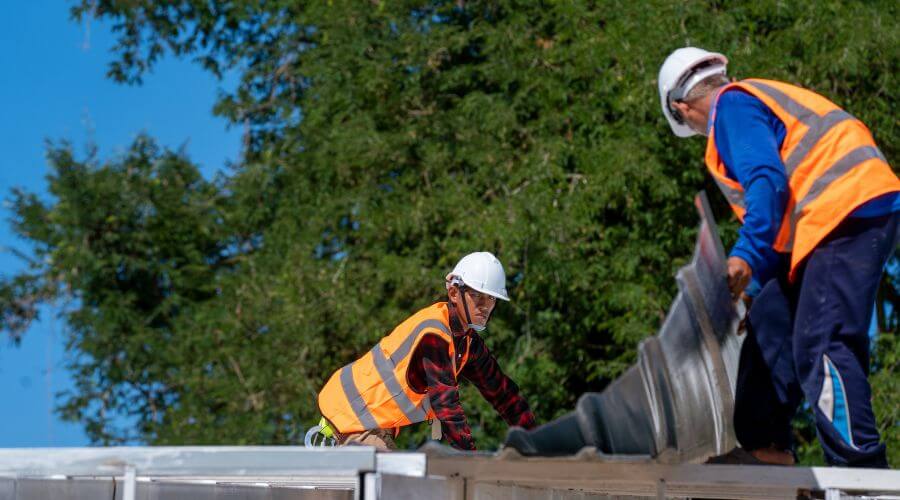 Professional new roof installation services in Flanagan, IL